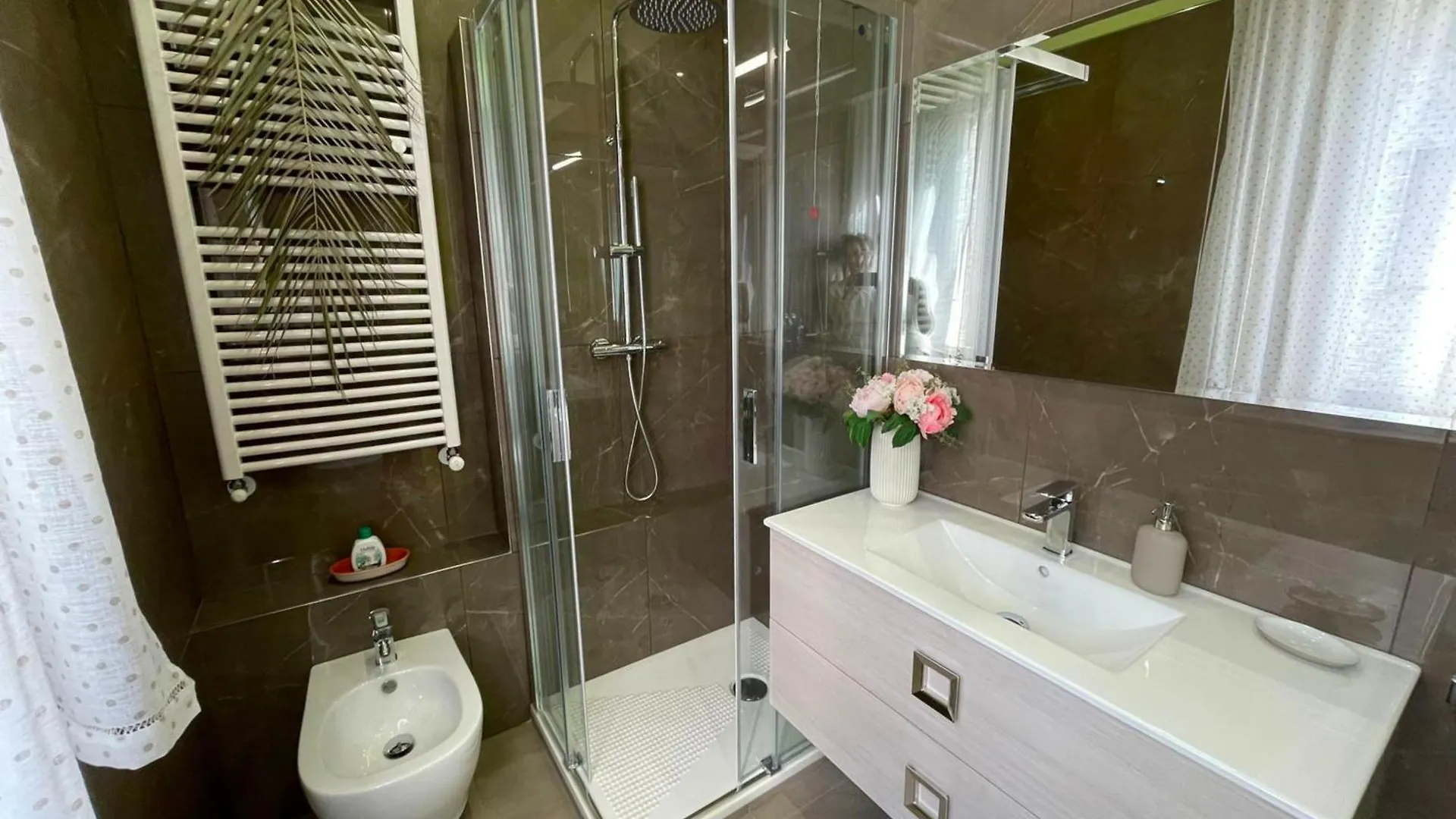 Guest house Vivi Lucca Con 